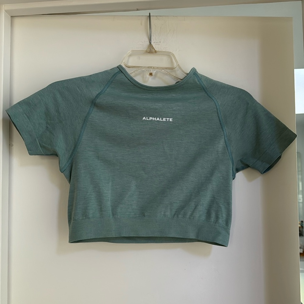 Alphalete Seamless Crop Top in Jade Green